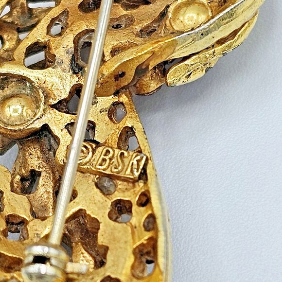 BSK Swirl Leaf Brooch Vintage Paisley Red & Red Aurora Borealis Large Estate Pin - Picture 11 of 13